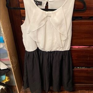 Chic White and Black Kids DressAdorablesimpledress